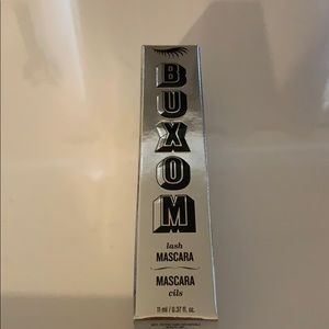 Buxom lash mascara in blackest black